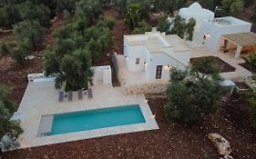 Trullo Del Moro - Luxury House With Swimming Pool